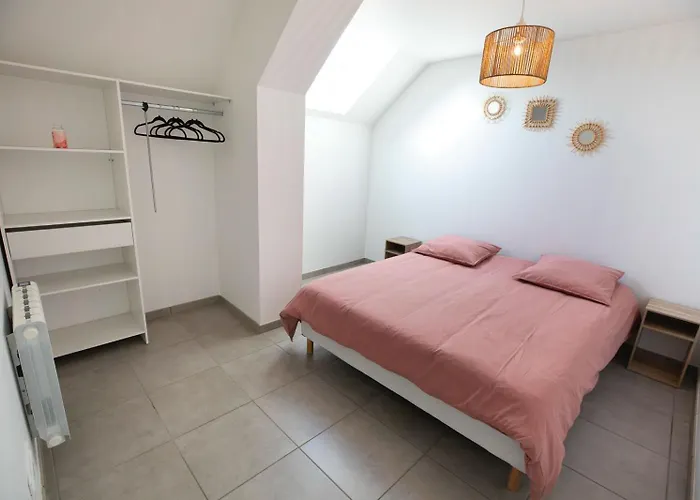 Apartment Spacieux Et Lumineux *